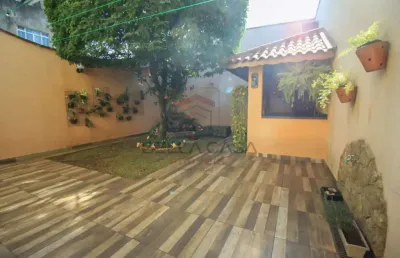 Casa com 4 quartos para alugar na Rua Tapati, 175, Mooca, São Paulo