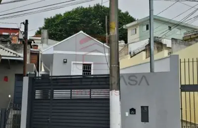 Casa   terrea     2 dormitorios    1  banheiro   1  vaga