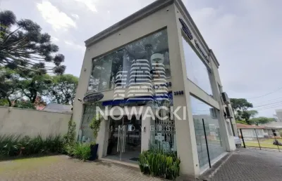 Ponto comercial com 250m², 6 salas e 4 banheiros no água verde