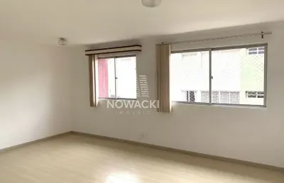 Apartamento com 2 dormitórios, 1 suíte e 1 vaga no água verde