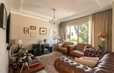 Casa semi mobiliada com 4 dormitorios, suite e 3 vagas em santa felicidade