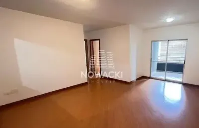 Apartamento semi mobiliado, com 2 quartos e 2 vagas no bigorrilho!