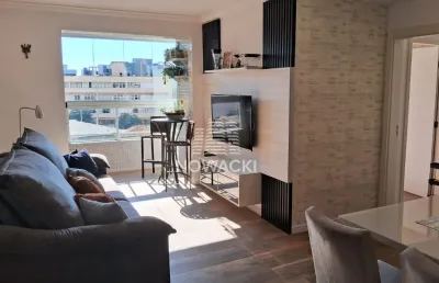Lindo apartamento semi mobiliado com 3 quartos e 2 vagas divisa com o água verde!