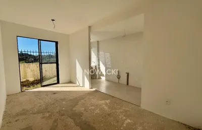 Apartamento garden ensolarado com dois dormitórios e 1 vaga em santa felicidade