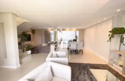 Lindo sobrado alto padrão semi-mobiliado com 03 quartos e 2 vagas!