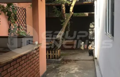 Sobrado comercial e residencial na vila são francisco.