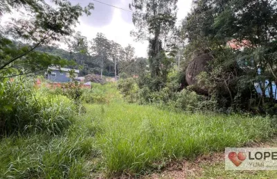 Terreno em condomínio fechado em local tranquilo e arborizado 837 metros  (plano)