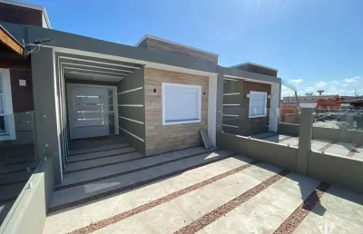 Casa nova com 2 dormitórios sendo 1 suíte próximo ao mar em tramandaí