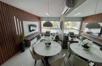 Apartamento mobiliado e decorado próximo ao mar em tramandaí/rs.