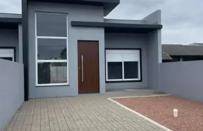 Casa moderna 2 dormitórios, 1 suíte na praia do imbé/rs.