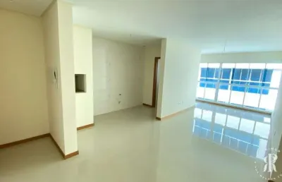 Excelente apartamento 2 dormitórios novo no centro de tramandaí