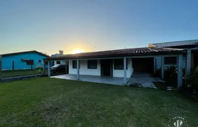 Amplo terreno a poucos metros da praia de nova tramandaí