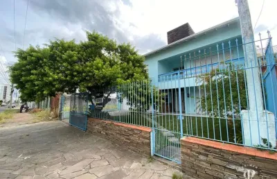 Ampla casa no centro de tramandaí, em zona comercial