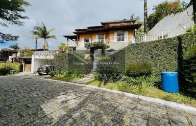 Casa para venda em teresópolis, carlos guinle, 4 dormitórios, 2 suítes, 5 banheiros, 2 vagas