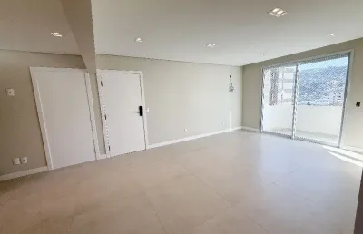 Apartamento com 3 quartos à venda na Rua Visconde de Ouro Preto, Centro, Florianópolis
