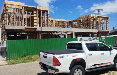 Casas de alto padrão em bairro nobre de garopaba s/c