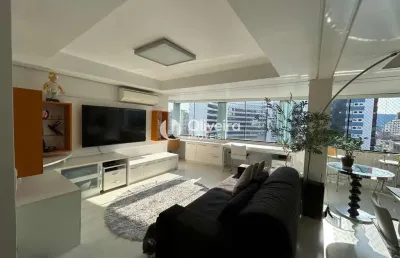 Apartamento central semimobiliado com 02 dormitórios(1 suíte)!