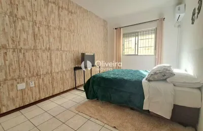 Apartamento terreo de um dormitorio no centro. oliveira imoveis