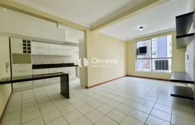 Apartamento com 02 quartos, 62m2 e 01 vaga para locação no bairro dores!!