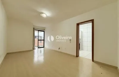 Apartamento para locação com 01 quarto, 68m² e 01 vaga no centro de sm!