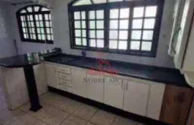 Sobrado com 3 quartos e 2 banheiros para alugar, 180 m²
