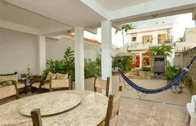 No coração do brooklin , belo sobrado com piscina, 5 quartos, 4 vagas