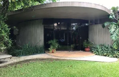 Casa,alto de pinheiro. 1.800 m² projeto assinado por oscar niemeyer