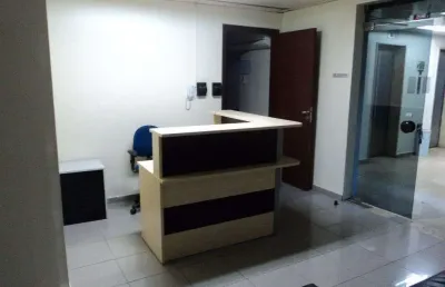 Conjunto comercial pronto para uso ao lado da estação paraíso do metrô