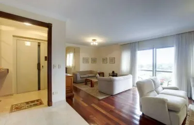 Excelente apartamento com 210m² de área útil com um preço jamais visto!