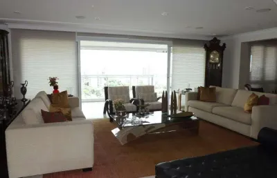 Cobertura em condomínio de  alto padrão no pacaembu