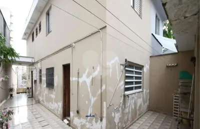 Casa com 3 quartos à venda na Rua José Alves Passos, --, Saúde, São Paulo