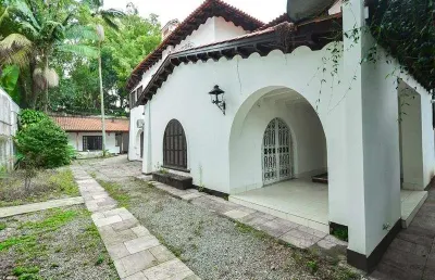 Casa com 4 quartos à venda na Rua Groenlândia, --, Jardim América, São Paulo