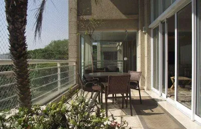 Lindíssimo apartamento localizado em região nobre e privilegiada de moema com 302m2,