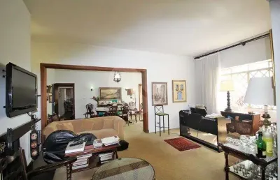 Casa com 3 quartos à venda na Rua Natingui, --, Vila Madalena, São Paulo