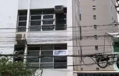 Sala para consultório dentário mobiliada e com ar-condicionado