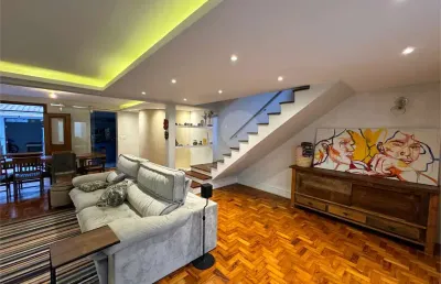 Sobrado à venda, 4 dormitórios, 2 suítes, 2 vagas, 350 m², aclimação