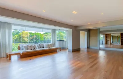 250m² área útil , 4 suítes, 5 vagas, vista maravilhosa, totalmente reformado