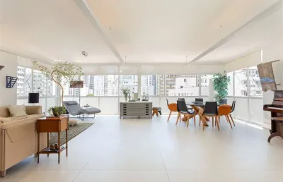 Apartamento 245m2 na oscar freire, andar alto,  próximo ao clube paulistano.