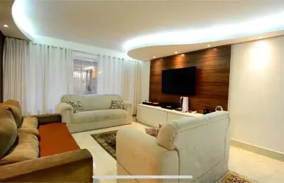 Oportunidade!!! lindo sobrado  230m², 3 suites, quintal, varanda e com piscina aquecida!!!!