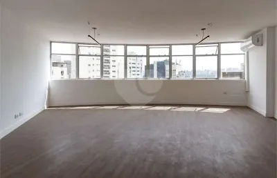 Apartamento jardim europa 3 dorm, 1 suíte, 2 vagas.