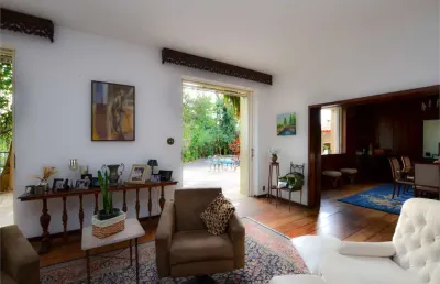 Casa com 5 quartos à venda na Rua Modigliani, --, Pacaembu, São Paulo