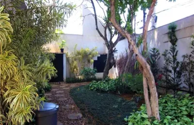 Casa com 4 quartos à venda na Avenida Indianópolis, --, Moema, São Paulo