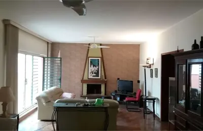 Casa à venda em campo belo para uso residencial ou comercial, agende uma visita!