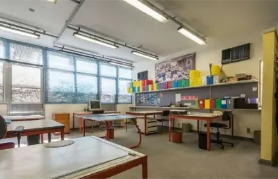 Sobrado no brooklin comercial e residencial 180m2 03 dormitórios (01 suíte)