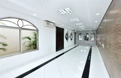 Sobrado residencial/comercial à venda na vila olímpia de 3 quartos, 1 suite e 2 vagas.