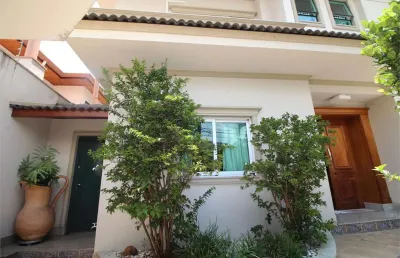 Casa com 4 quartos à venda na Avenida Itacira, --, Planalto Paulista, São Paulo