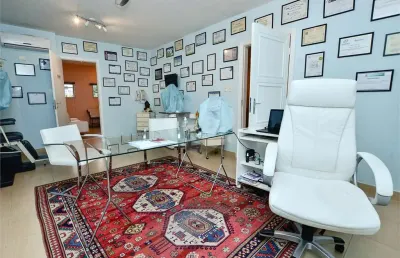 Casa com 7 quartos à venda na Avenida Rouxinol, --, Moema, São Paulo