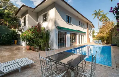 Casa com 3 quartos à venda na Rua Doutor Manoel Maria Tourinho, --, Pacaembu, São Paulo