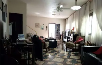 Casa com 3 quartos à venda na Rua Caramuru, --, Saúde, São Paulo
