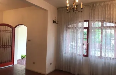 Sobrado à venda de 200 m² na vila mariana de 3 dormitórios, 1 suíte e 1 vaga.
